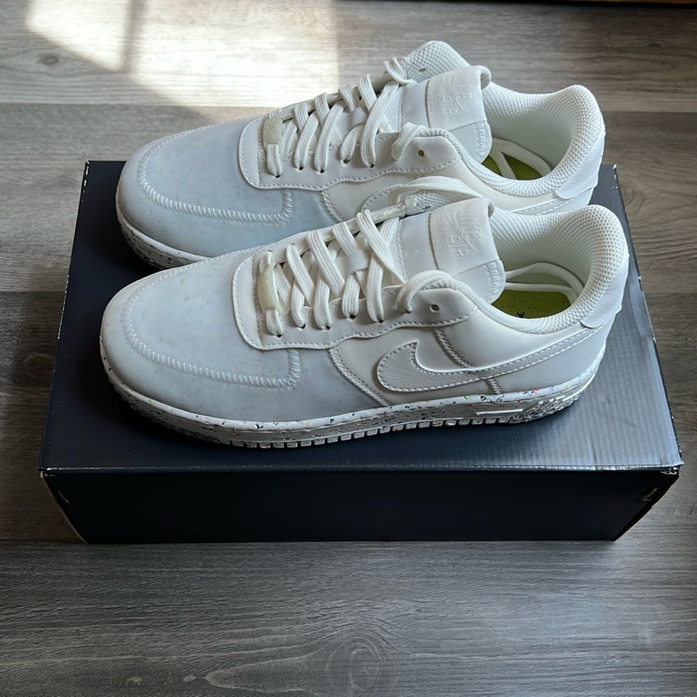 BRAND NEW NIKE AIR FORCE ONE CRATER SNEAKERS!